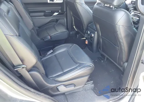 2021 Ford Explorer St z USA, uszkodzony, nr VIN 1FM5K8GC9MGB22976